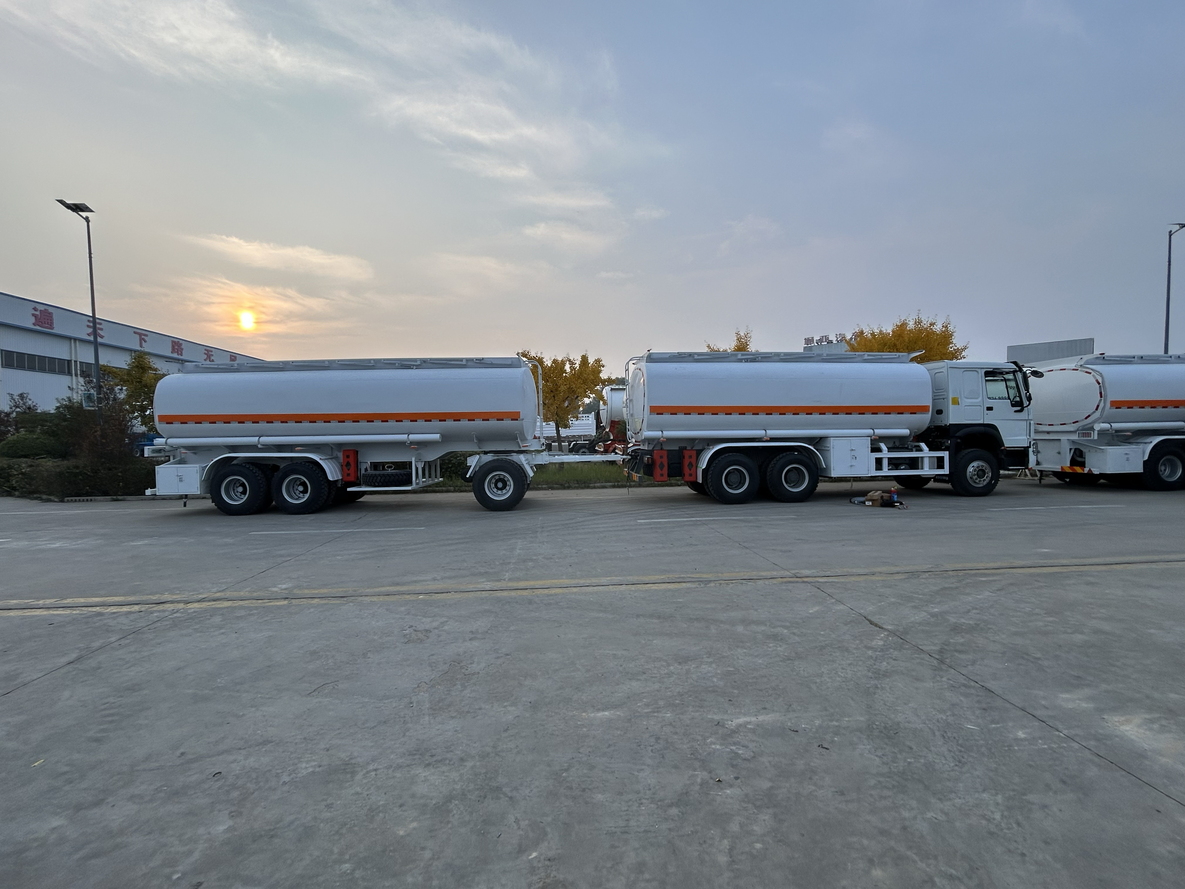 Fuel Tank Truck and Full Trailer Combination Will Be Shipped to Ethiopia