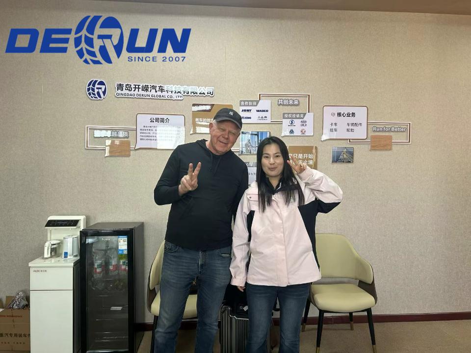 American clients visit Shandong Derun to purchase heavy machinery for Vanuatu's infrastructure development American clients visit Shandong Derun to purchase heavy machinery for Vanuatu's infrastructure development